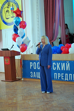 В Ростовском институте защиты предпринимателя вручили дипломы выпускникам