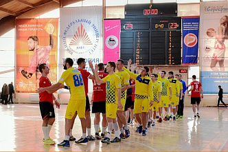 Две домашние победы