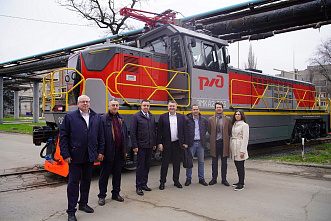 НЭВЗ при поддержке Фонда развития промышленности внедряет новую технологию окраски локомотивов