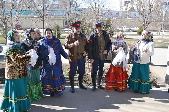 «Книжные сезоны Донской публичной»-2015 стартовали в Сальске