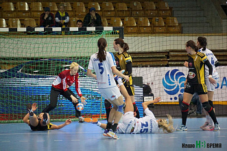 Динамовки дали бой