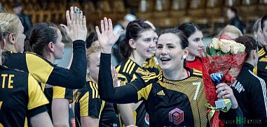 Динамовки дали бой