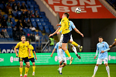 24 10 2025 На своем поле донские футболисты победили «Пари НН»