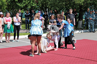 «Спляши-ка, Рексик!»