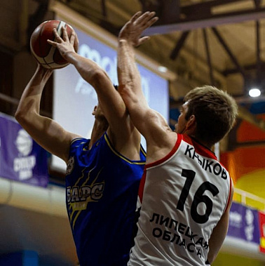 Баскетболисты «Барс-РГЭУ» дважды обыграли «МицуБаскет», забросив более сотни очков