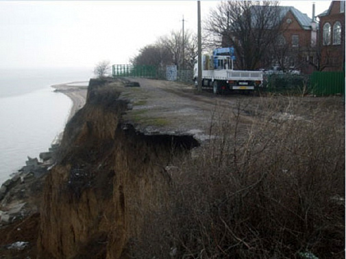 В Ростовской области будет разработана схема защиты берегов Азовского моря от обрушений