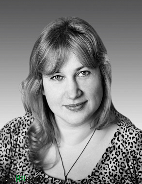 Оксана БОГДАНОВА: «Сегодня людям старше 50 трудно найти работу... Нужен закон, гарантирующий сохранение рабочего места за работником предпенсионного возраста». Оксана БОГДАНОВА: «Сегодня людям старше 50 трудно найти работу... Нужен закон, гарантирующий сохранение рабочего места за работником предпенсионного возраста».