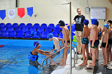 31 10 2025 На Дону побывал олимпийский чемпион по плаванию Евгений Рылов