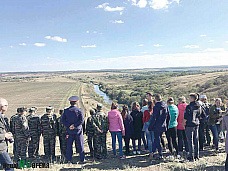 По тропе с министром