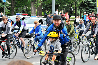 Вчера в Ростове прошел традиционный велосипедный пробег