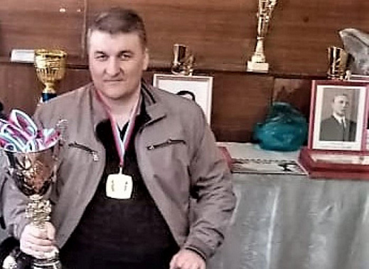 Капитан команды Виктор Тищенко показал себя не только как опытный организатор, но и как игрок.