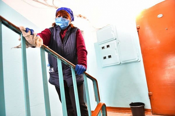  Нужно ли каждый день мыть полы в подъездах Ростовской области?