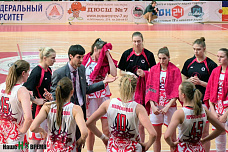 Гаснет свет, игра идет