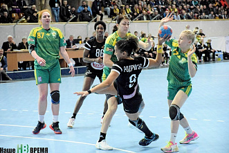 Битва гандбольных титанов