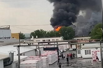 Установлены предварительные причины вчерашнего пожара на складе пряжи «Рукоделье» в Ростове
