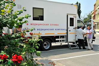 Четыре районные больницы Ростовской области получили мобильные комплексы