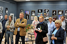 В Ростове открылась фотовыставка «Кумиры восьмидесятых» фотожурналиста Сергея Казмина