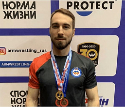 Донской атлет стал чемпионом страны по армрестлингу