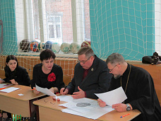 Соревнуются все!