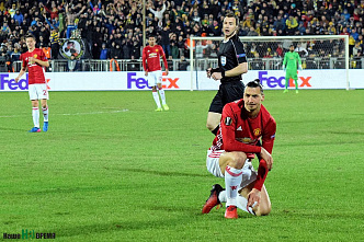 Дома «Ростов» лишил легендарный «МЮ» победы