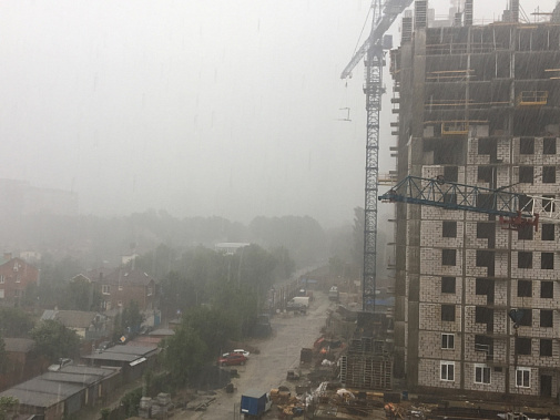 Гроза в Ростове. Источник фото: ИА 