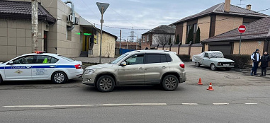 В пяти метрах от пешеходного перехода в Ростове машина сбила девочку
