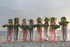 04 08 2024 Юидовцы Дона на Черном море стали участниками стилизованного праздника по мотивам славянских легенд и преданий