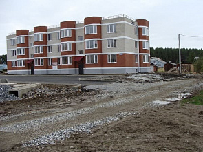 Бывшего архитектора Азовского района будут судить за приемку бракованных домов для сирот в поселке Овощном