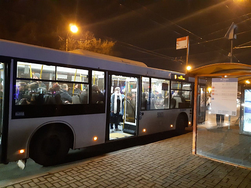Стали известны подробности работы общественного транспорта Ростова в новогоднюю и Рождественскую ночи
