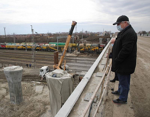 Донской губернатор Василий Голубев держит ситуацию с ремонтом моста Малиновского на личном контроле.