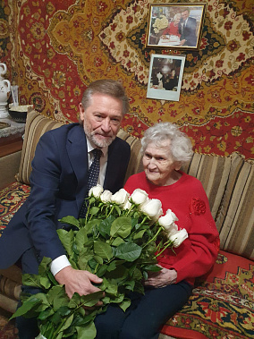 Нашей незабвенной незабудке зенитчице Анне исполнилось 102 года!