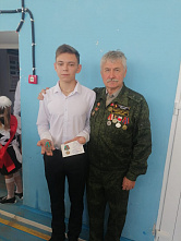 Командир поискового отряда «Донской» Вячеслав Градобоев встретился со школьниками