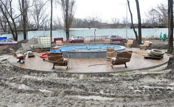 В Ростове окончательно сорвали сроки сдачи ремонта двух парков