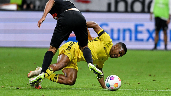 Роналдо в деле. Источник фото: globallookpress.com © Arne Dedert/dpa