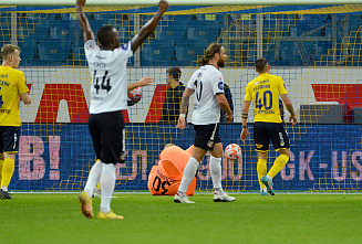 ФК «Ростов» на своем поле не смог одолеть «Урал»