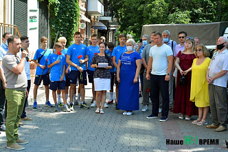 В Ростове открыли памятную доску футболисту Виктору Понедельника