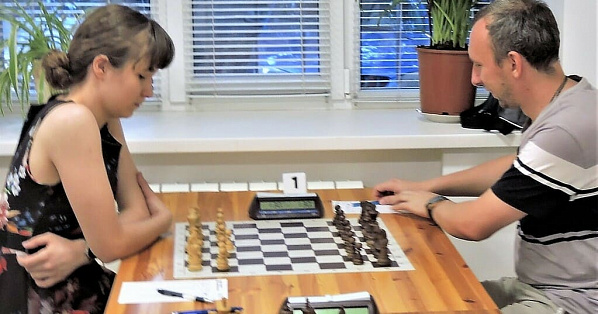 Дмитрий Елизаров  стал чемпионом. Екатерина Донченко улучшила свои личные показатели по линии ФИДЕ