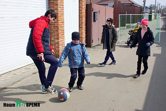 Мальчик-инвалид