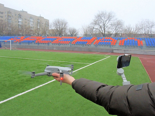 С квадрокоптером – за партой...