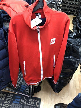 В ростовских магазинах изъяли поддельную одежду «ADIDAS», «NIKE» и «REEBOK»