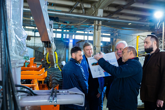 Новочеркасск посетили федеральный координатор проекта «Выбирай своё» Сергеей Морозов и президент Ассоциации «Станкоинструмент» Георгий Самодуров