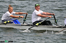 Лодки летят к финишу