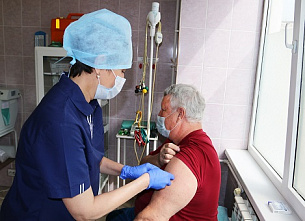  НЭВЗ – один из лидеров по вакцинации в Ростовской области 