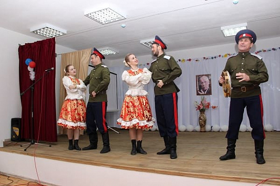 В хуторе Нижнекривском вспоминали Станислава Говорухина