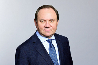 Виктор Дерябкин поздравил с днем образования Пролетарский район, которым руководил несколько лет
