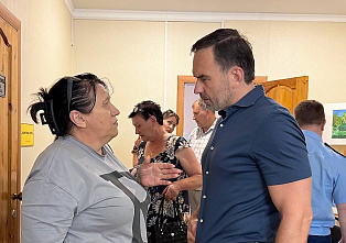 Расширенный прием участников СВО и членов их семей провели в Мартыновском районе
