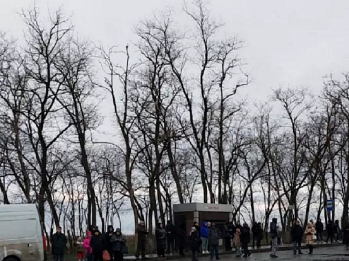 Сегодня утром в Суворовском микрорайоне Ростова. Источник фото: соцсети.