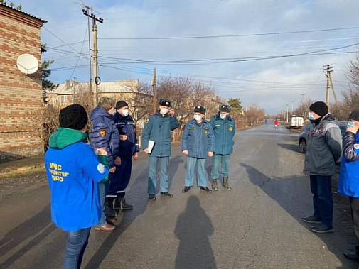 Донские инспекторы осматривают печи