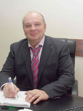 – Часто слышу: люди всегда платят за стоматологическую помощь, – говорит главный врач городской стоматологической поликлиники Ростова Александр ИВАНОВ. – Это не так. Платят не за обязательный минимум, включенный в программу ОМС, а за свои желания.