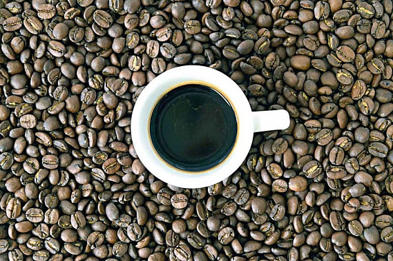 Риск болезни Паркинсона снижает… кофе